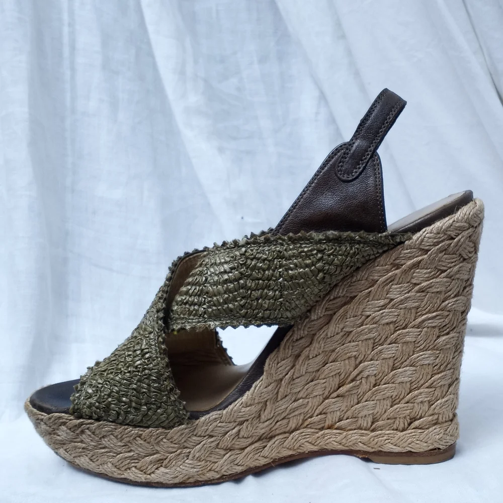 STUART WEITZMAN Olive Raffia Espadrilles - Picture 5 of 8